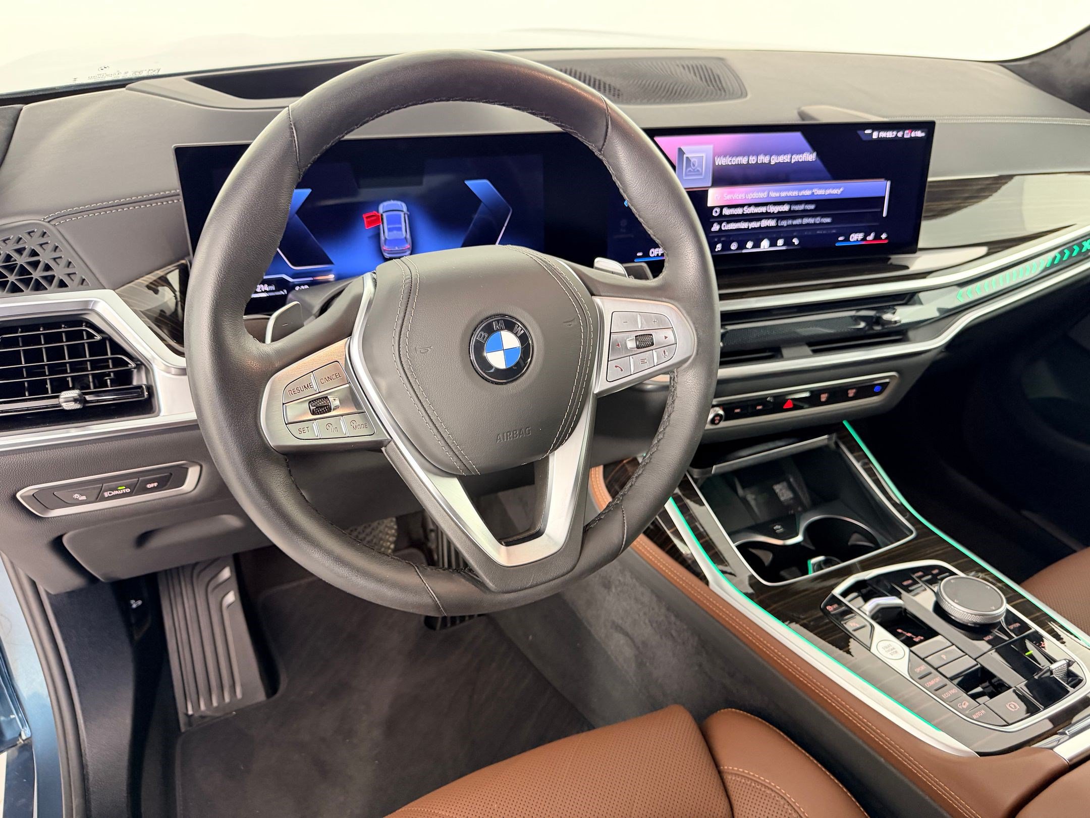 Used 2026 BMW X7 xDrive40i AWD/4WD image 4