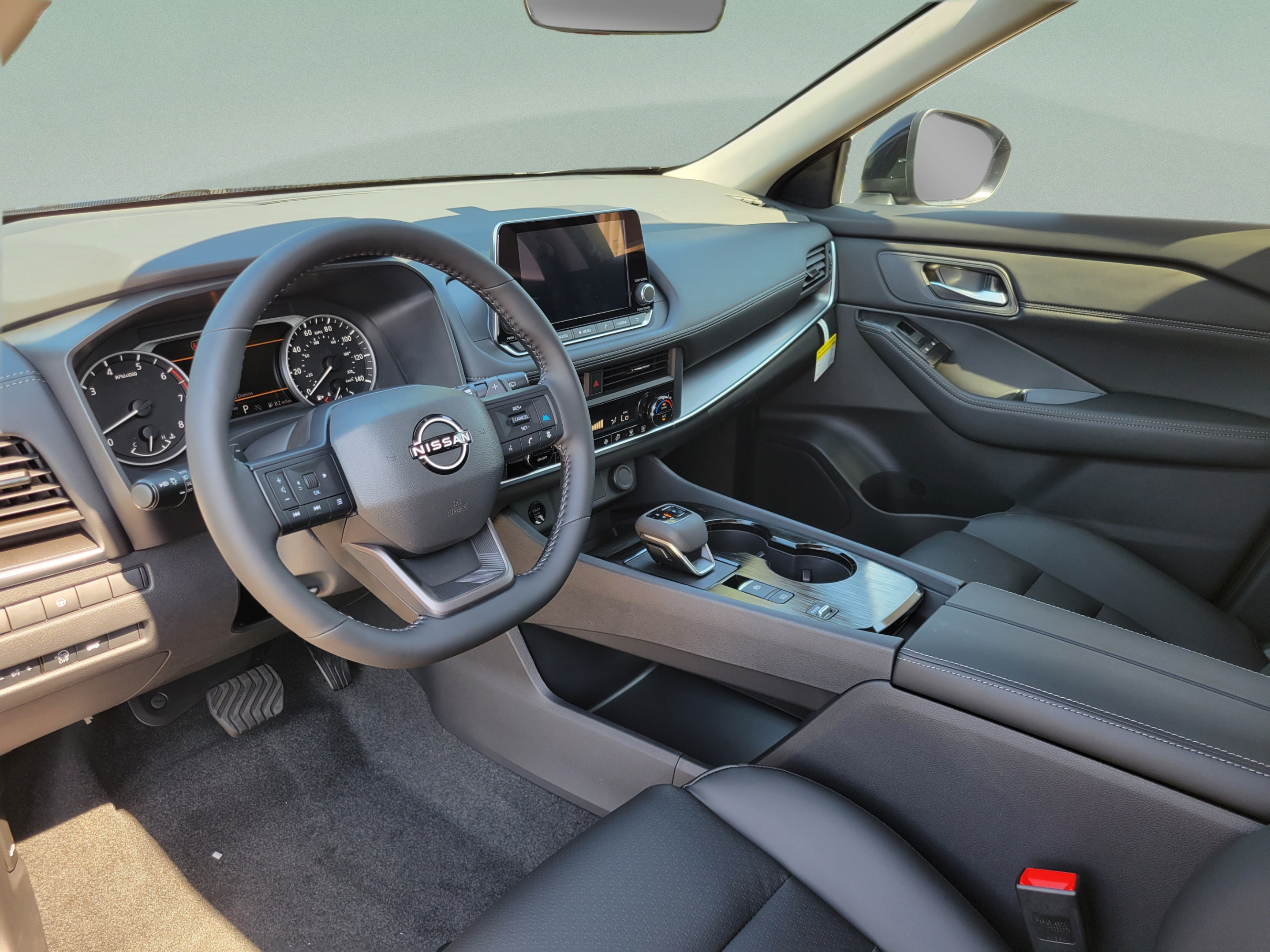 New 2026 Nissan Rogue Dark Armor FWD image 17