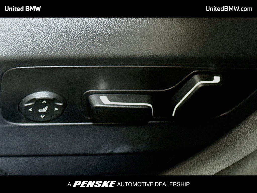Used 2026 BMW 530i w/ M Sport Package RWD image 11