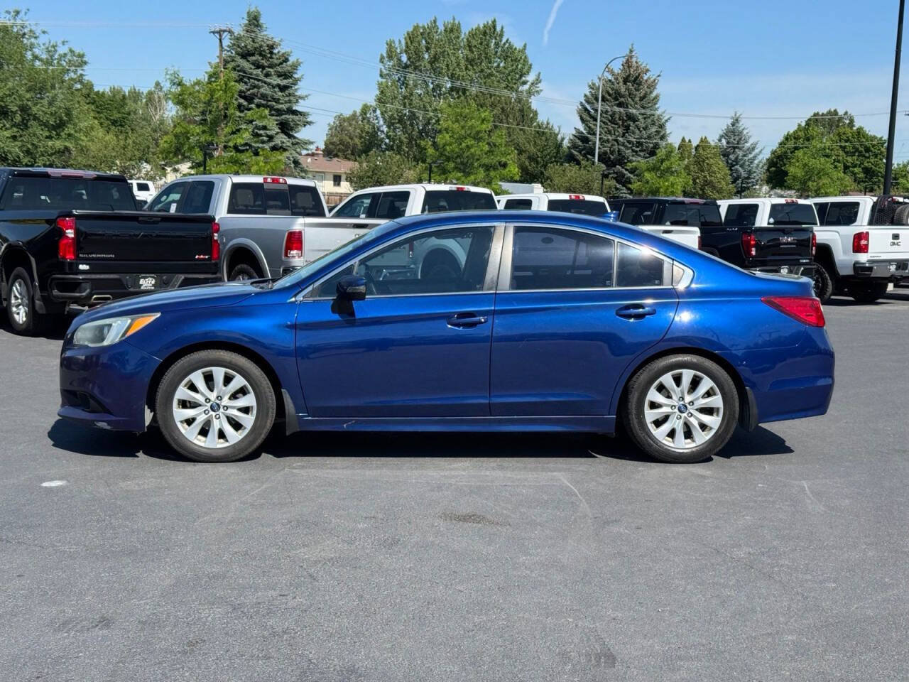 Used 2017 Subaru Legacy 2.5i Premium AWD/4WD image 4