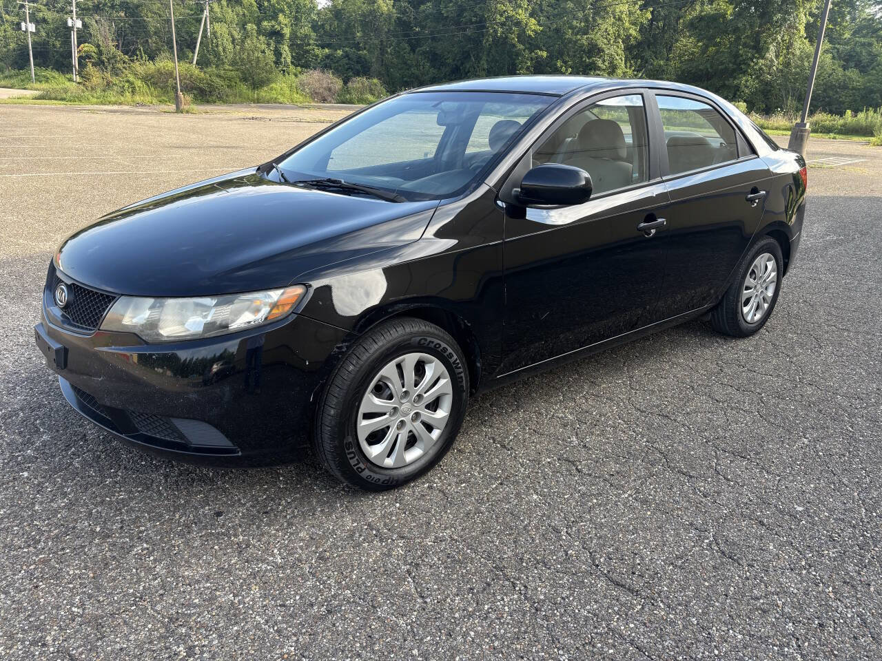 Used 2010 Kia Forte LX image 1