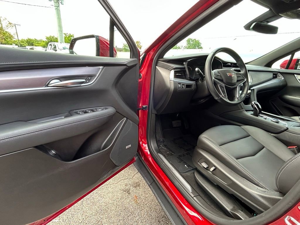 Used 2023 Cadillac XT5 Luxury image 15