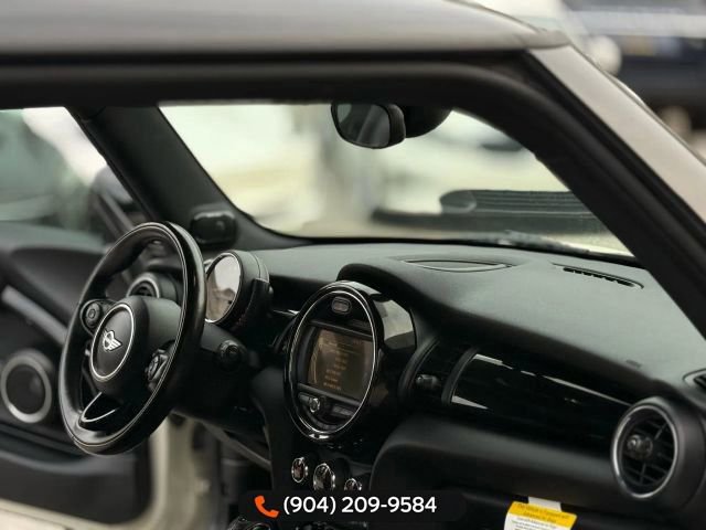 Used 2017 MINI Cooper 2-Door Hardtop image 13