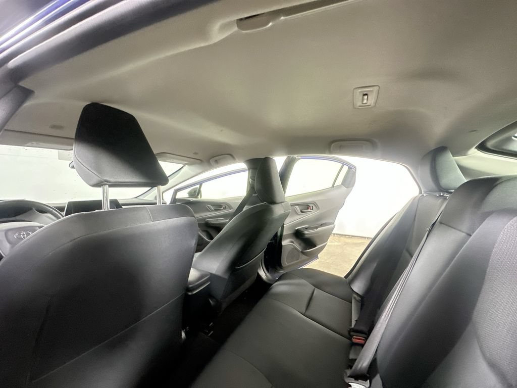 Used 2025 Toyota Prius LE FWD image 11