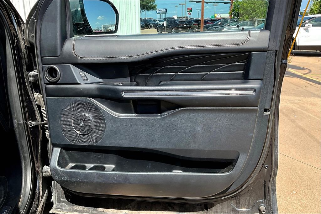 Used 2020 Ford Expedition Platinum image 23