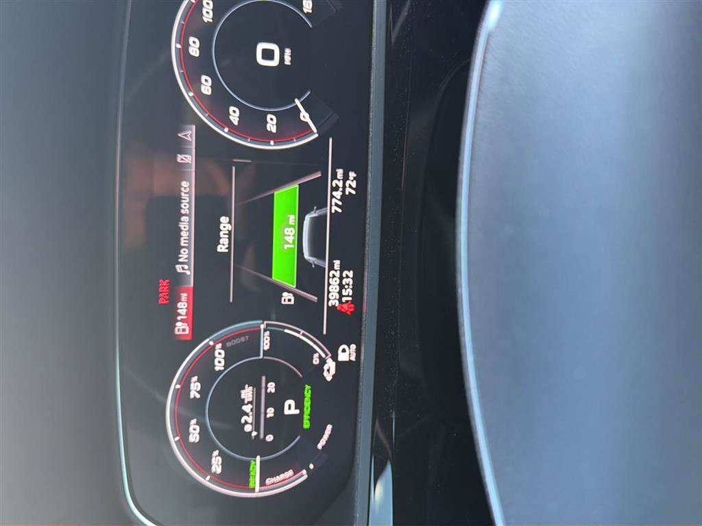 Used 2022 Audi e-tron Chronos image 52