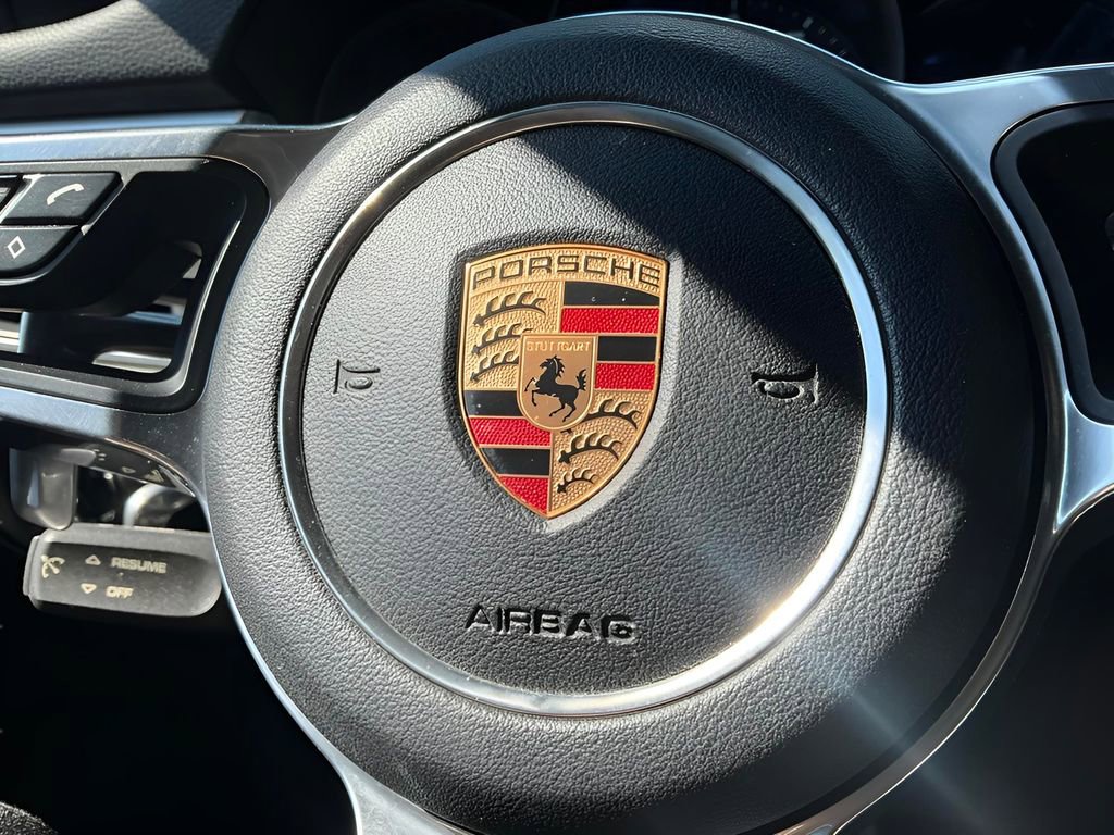 Used 2018 Porsche Macan Sport Edition image 39