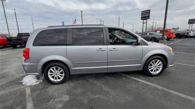 Used 2014 Dodge Grand Caravan SXT image 9