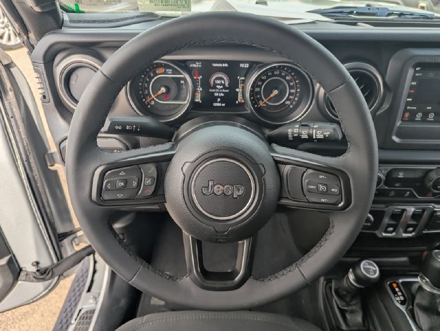 Used 2023 Jeep Wrangler Sport AWD/4WD image 23