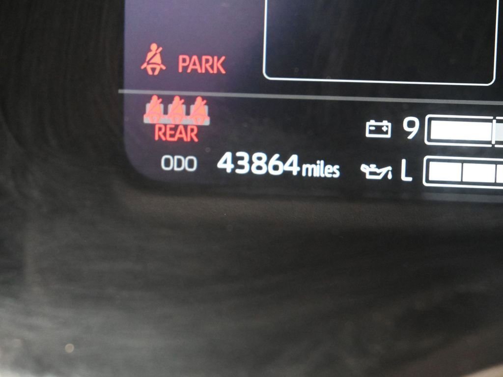 Used 2024 Toyota Tundra Capstone AWD/4WD image 20