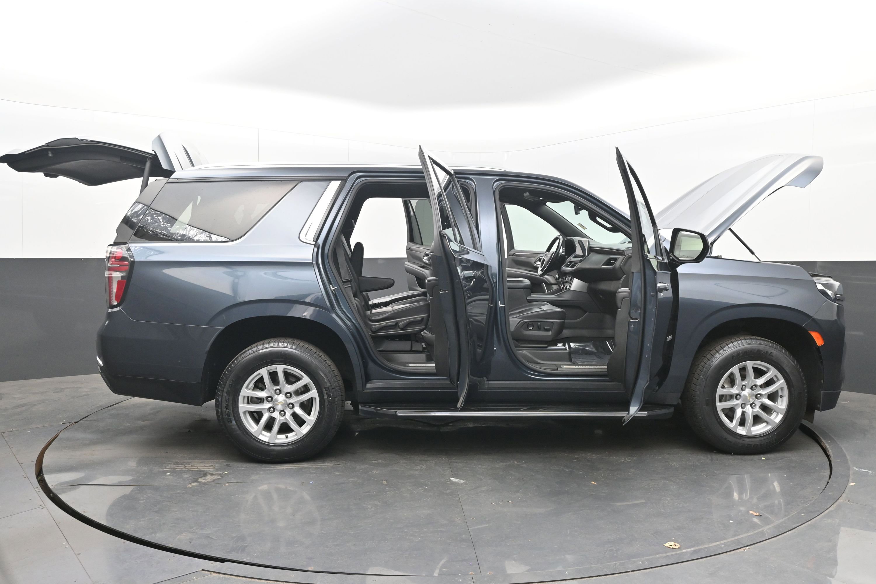 Used 2021 Chevrolet Tahoe LT image 43