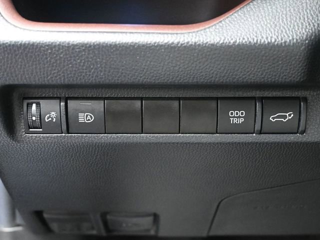 Used 2023 Toyota RAV4 Limited image 20