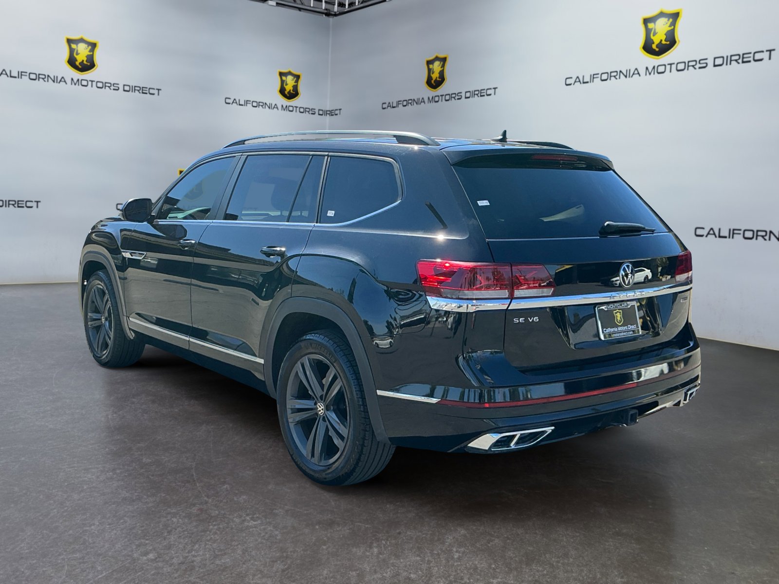 Used 2021 Volkswagen Atlas SE w/ Panoramic Sunroof Package image 3