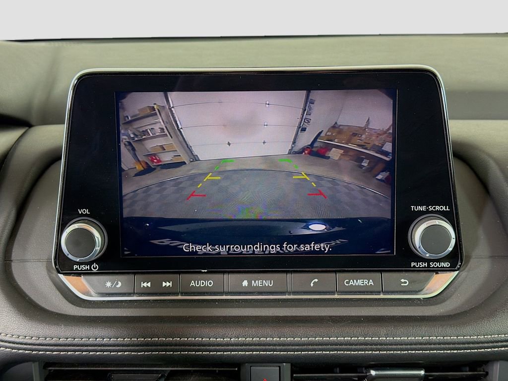 Used 2024 Nissan Rogue SV FWD image 16