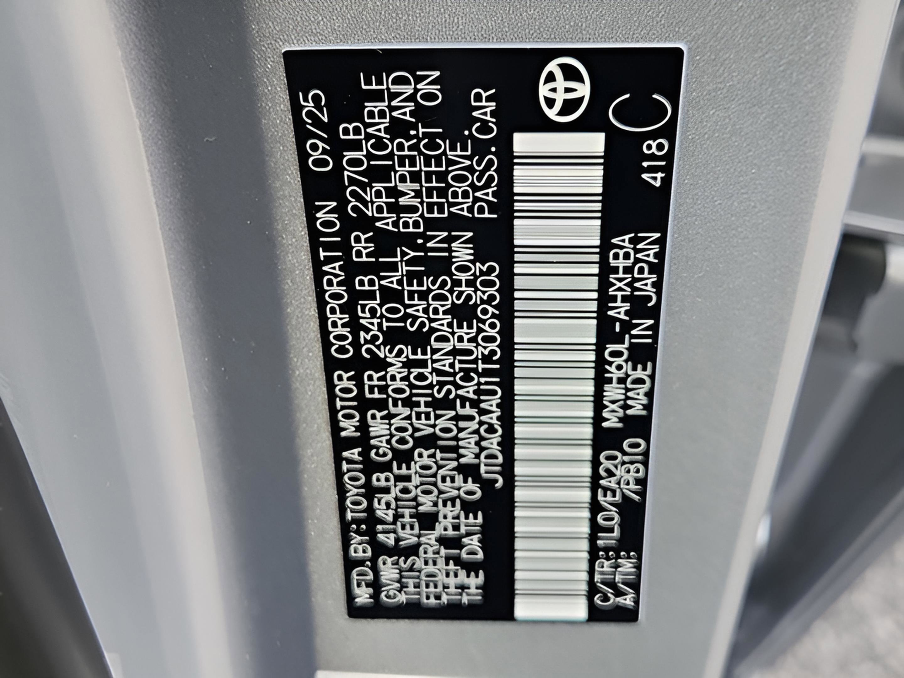 New 2026 Toyota Prius Limited FWD image 33