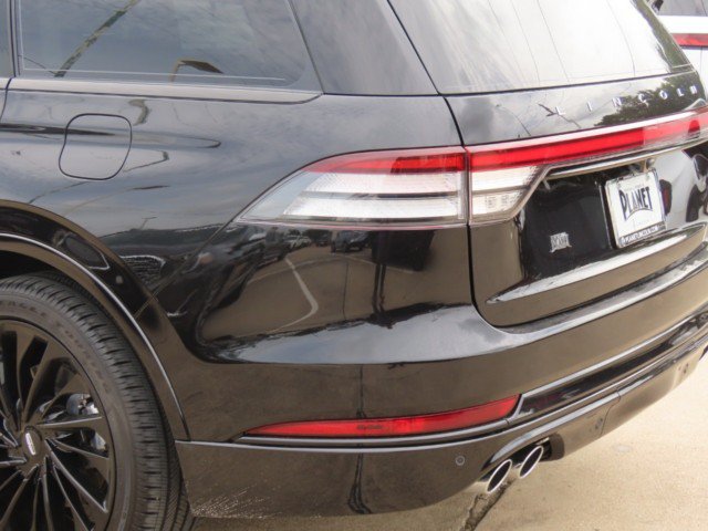 Used 2026 Lincoln Aviator Reserve AWD/4WD image 14