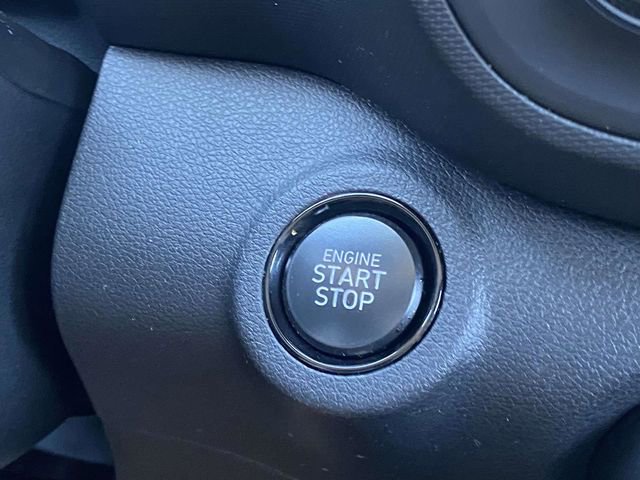 Used 2024 Hyundai Venue SEL image 19