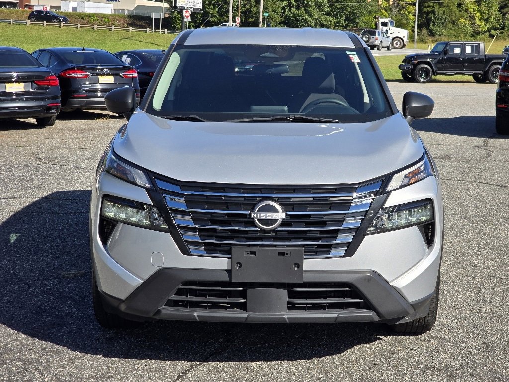 Used 2024 Nissan Rogue S image 22