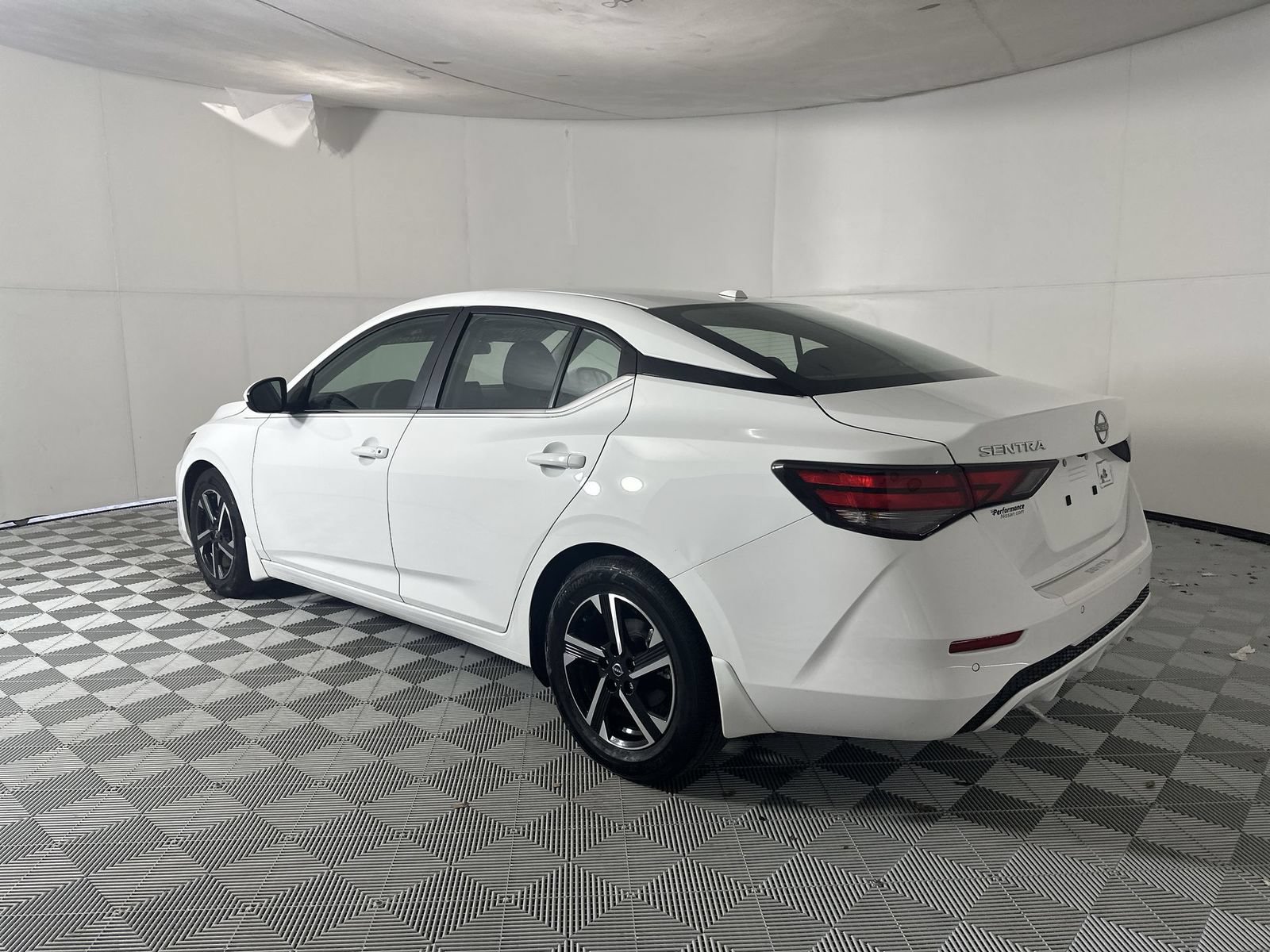 Certified 2024 Nissan Sentra SV FWD image 6