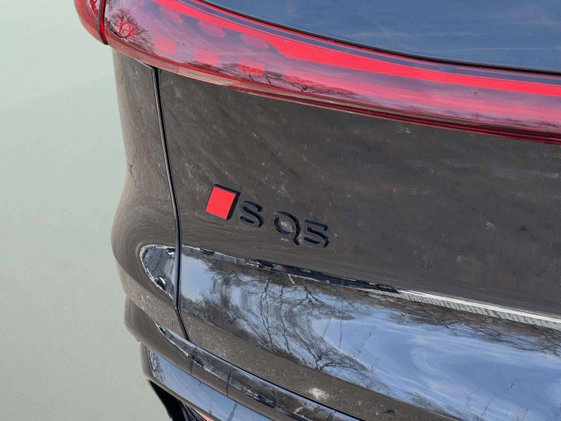 New 2025 Audi SQ5 Premium Plus image 24