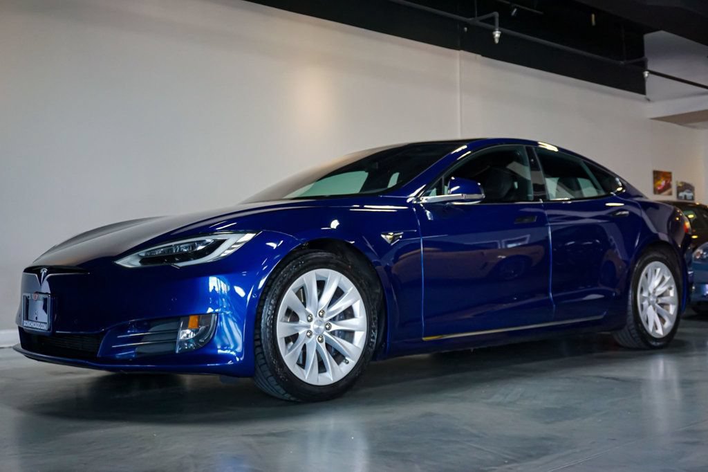 Used 2018 Tesla Model S AWD image 3