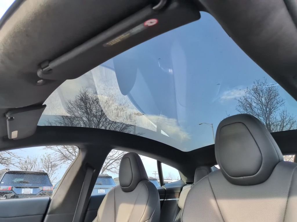 Used 2023 Tesla Model S image 33