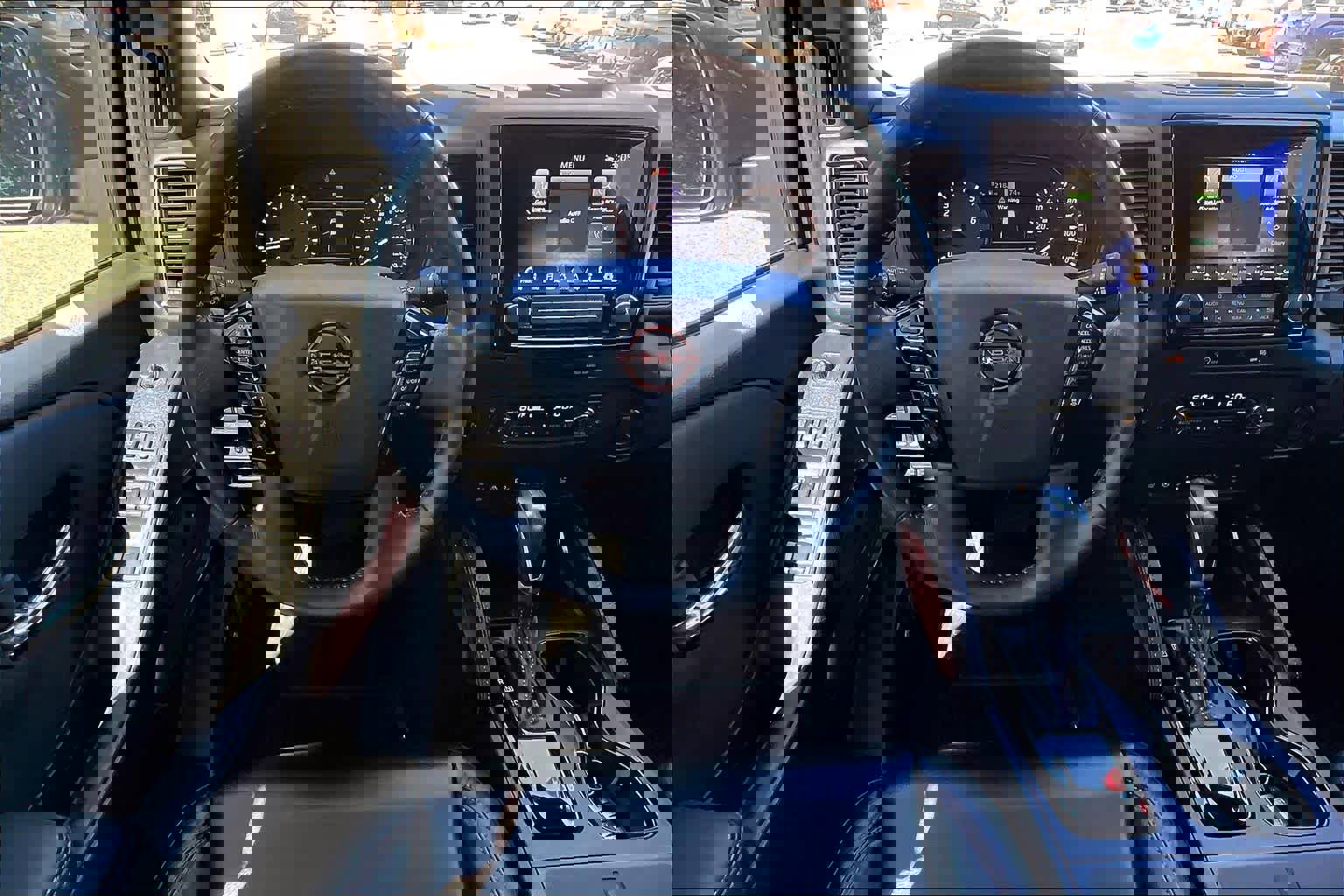 Used 2024 Nissan Frontier PRO-4X w/ Pro Premium Package image 5