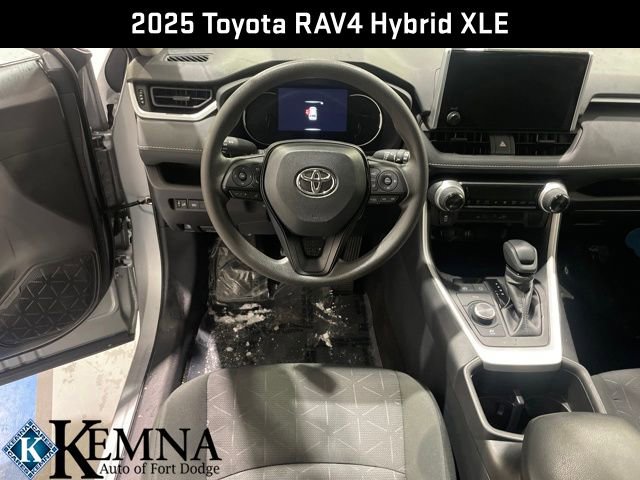 Used 2025 Toyota RAV4 XLE image 14