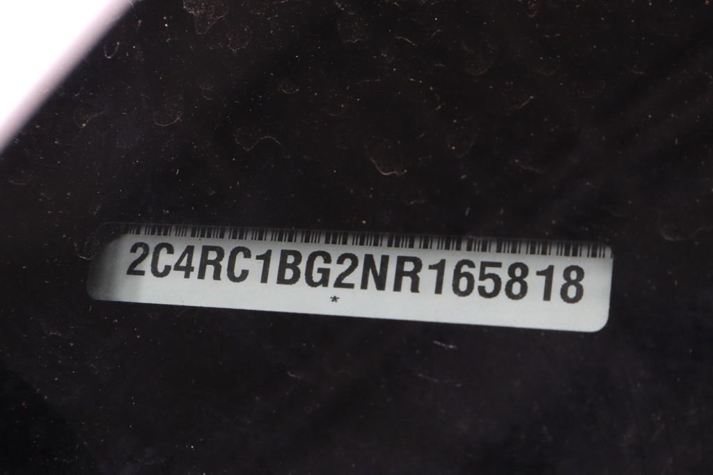 Used 2022 Chrysler Pacifica Touring-L image 34