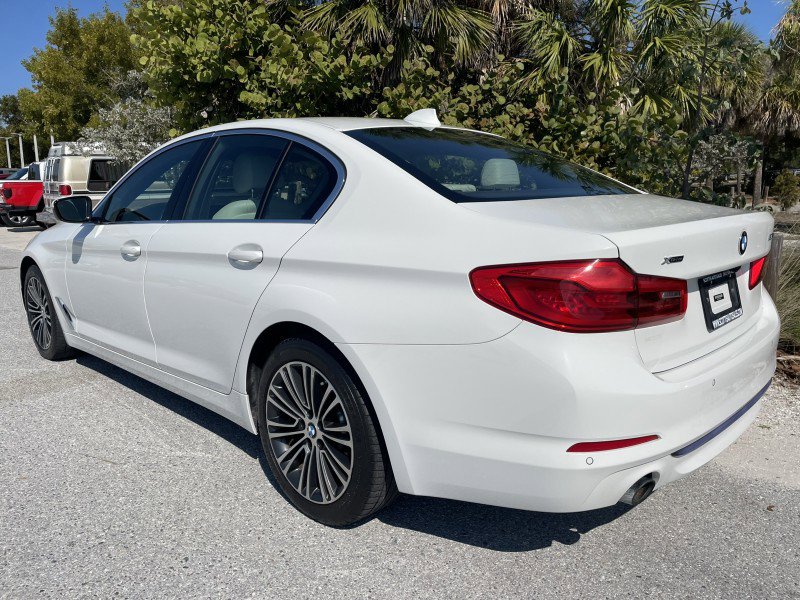 Used 2020 BMW 530i xDrive w/ Convenience Package AWD/4WD image 5