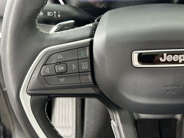 Used 2023 Jeep Grand Cherokee Altitude AWD/4WD image 22