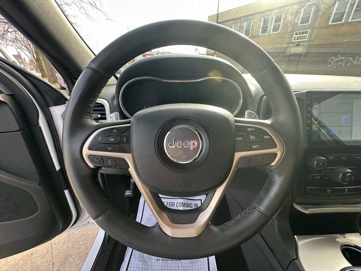 Used 2014 Jeep Grand Cherokee Laredo w/ Quick Order Package 23E AWD/4WD image 12