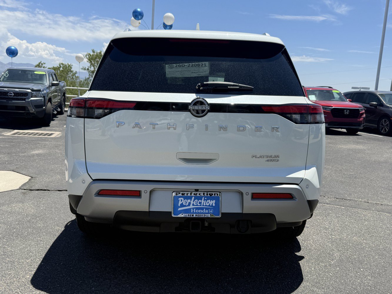 Used 2024 Nissan Pathfinder Platinum AWD/4WD image 6
