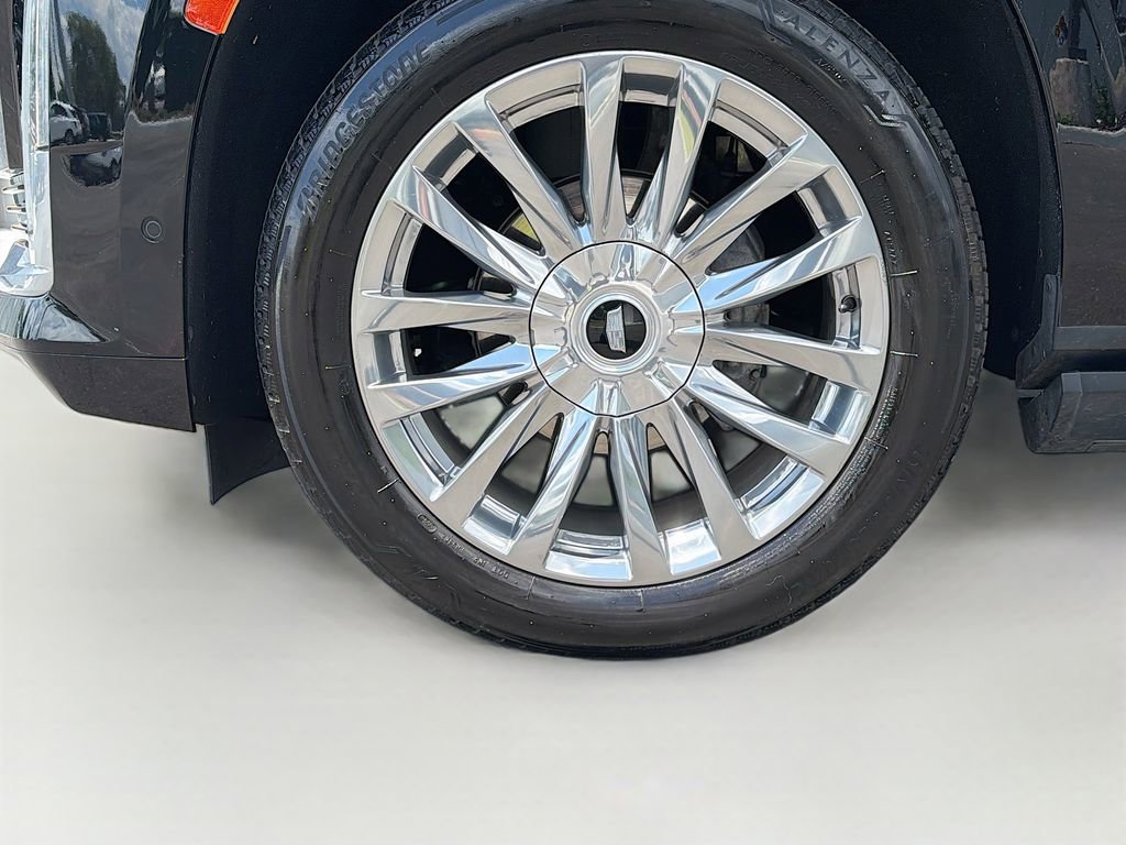 Used 2021 Cadillac Escalade ESV Premium Luxury w/ Driver Assist Tech Package AWD/4WD image 18