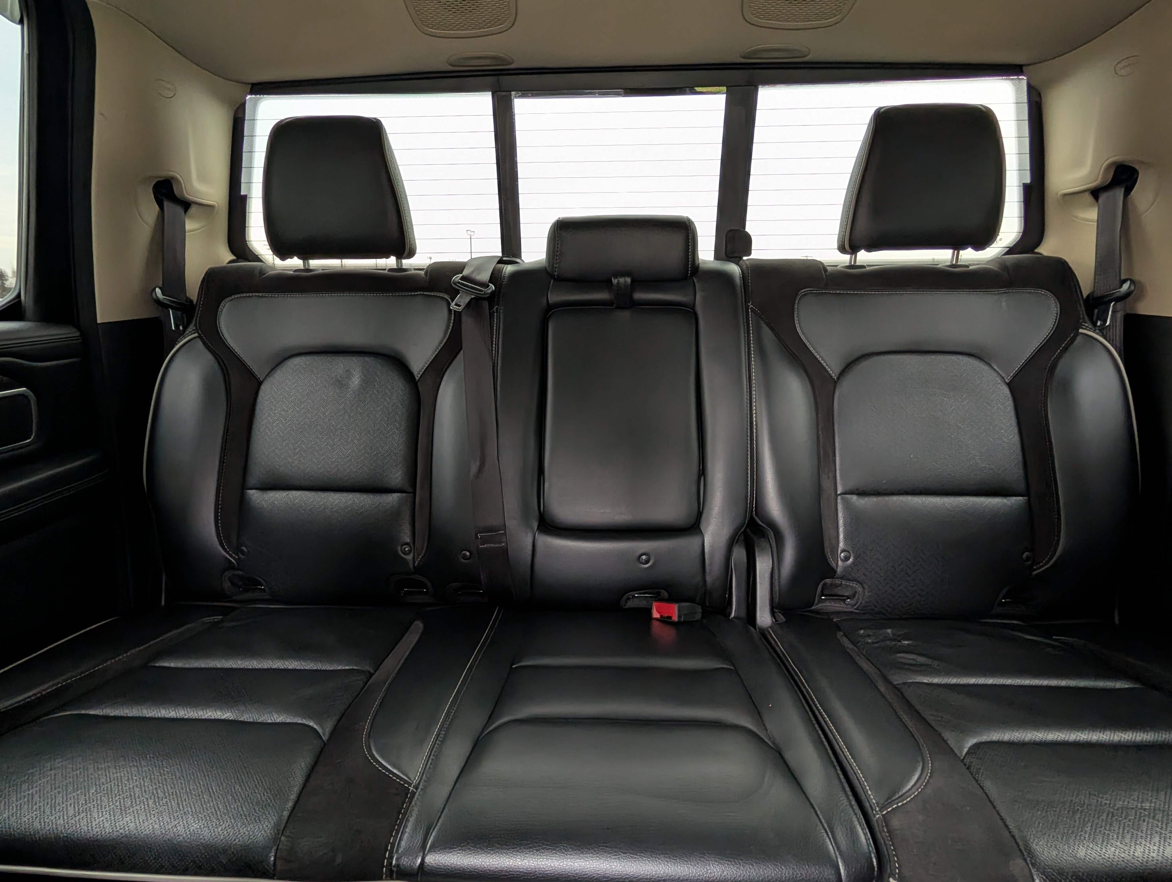 Used 2019 RAM 1500 Laramie image 27