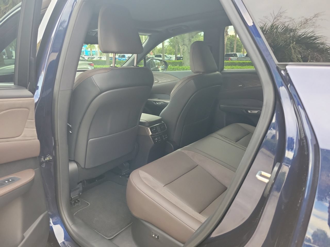 Used 2025 Lexus RX 350 FWD image 9