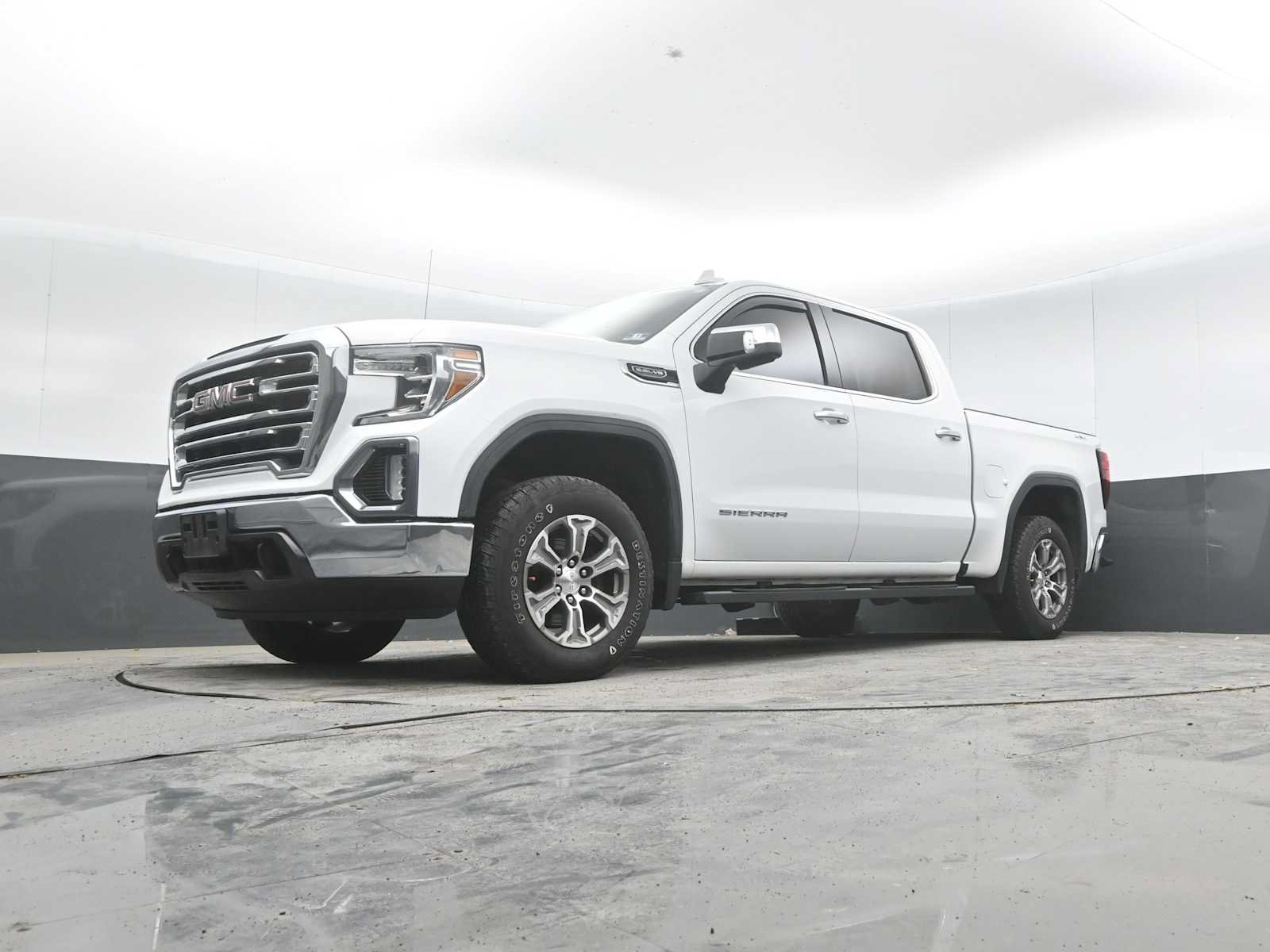 Used 2019 GMC Sierra 1500 SLT w/ SLT Convenience Package AWD/4WD image 26
