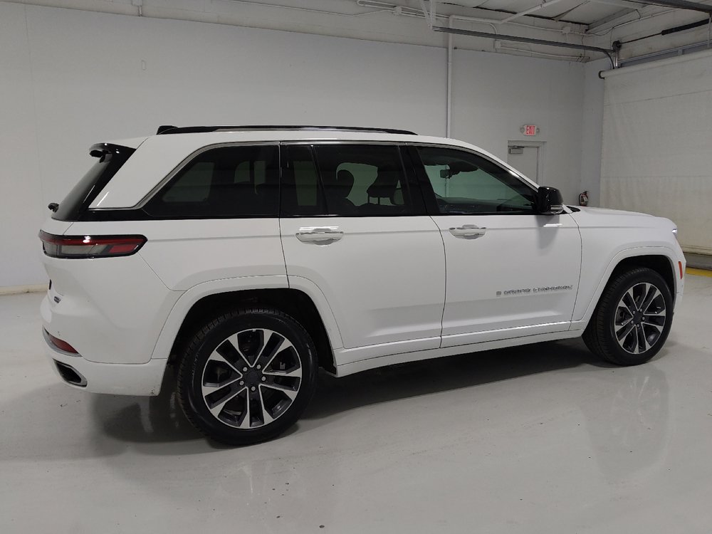 Used 2022 Jeep Grand Cherokee Overland w/ Advanced Protech Group III AWD/4WD image 10