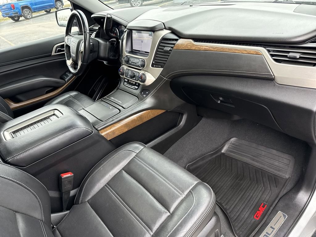 Used 2020 GMC Yukon Denali w/ Open Road Package image 33