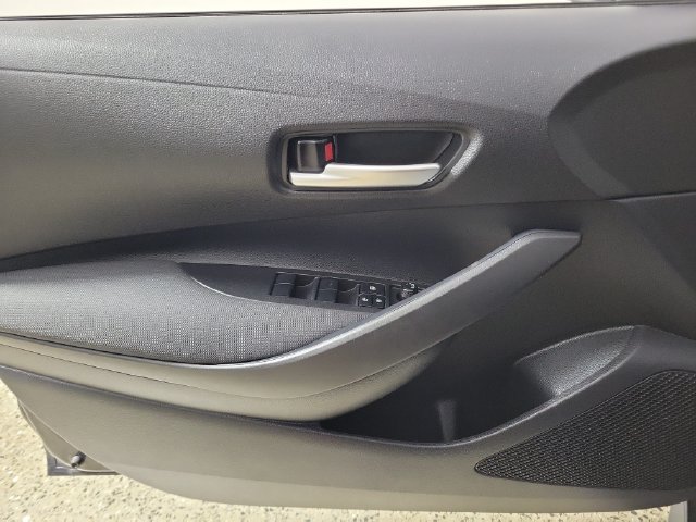 Used 2026 Toyota Corolla SE w/ SE Package FWD image 21