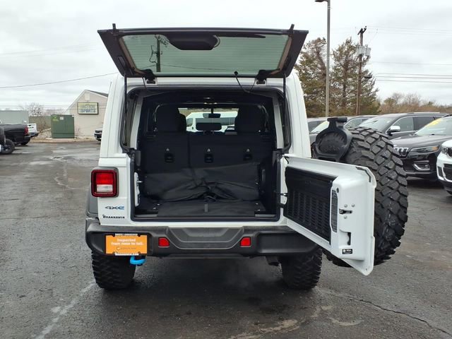 Used 2023 Jeep Wrangler Unlimited w/ Sun & Screen Package image 13