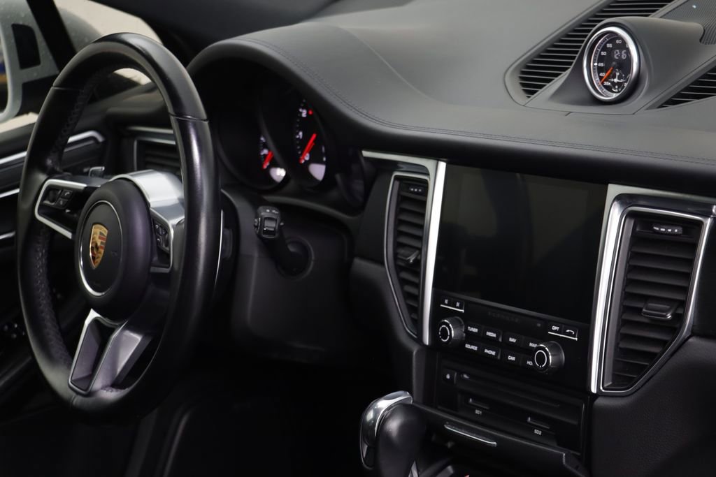 Used 2018 Porsche Macan GTS image 21