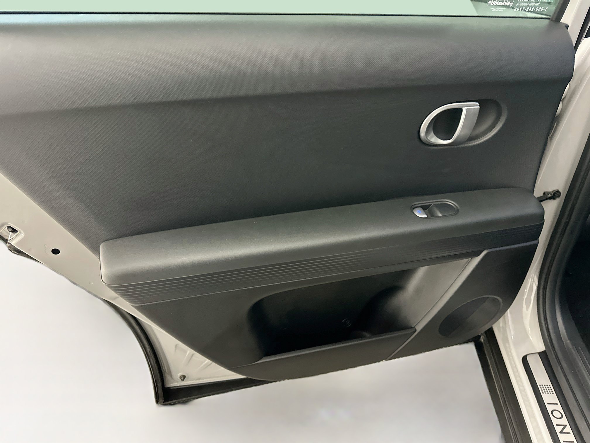 Used 2024 Hyundai Ioniq 5 SEL AWD/4WD image 27