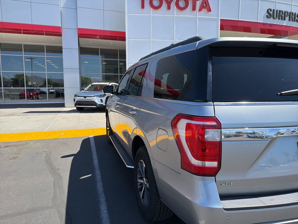 Used 2020 Ford Expedition XLT w/ Equipment Group 202A image 4