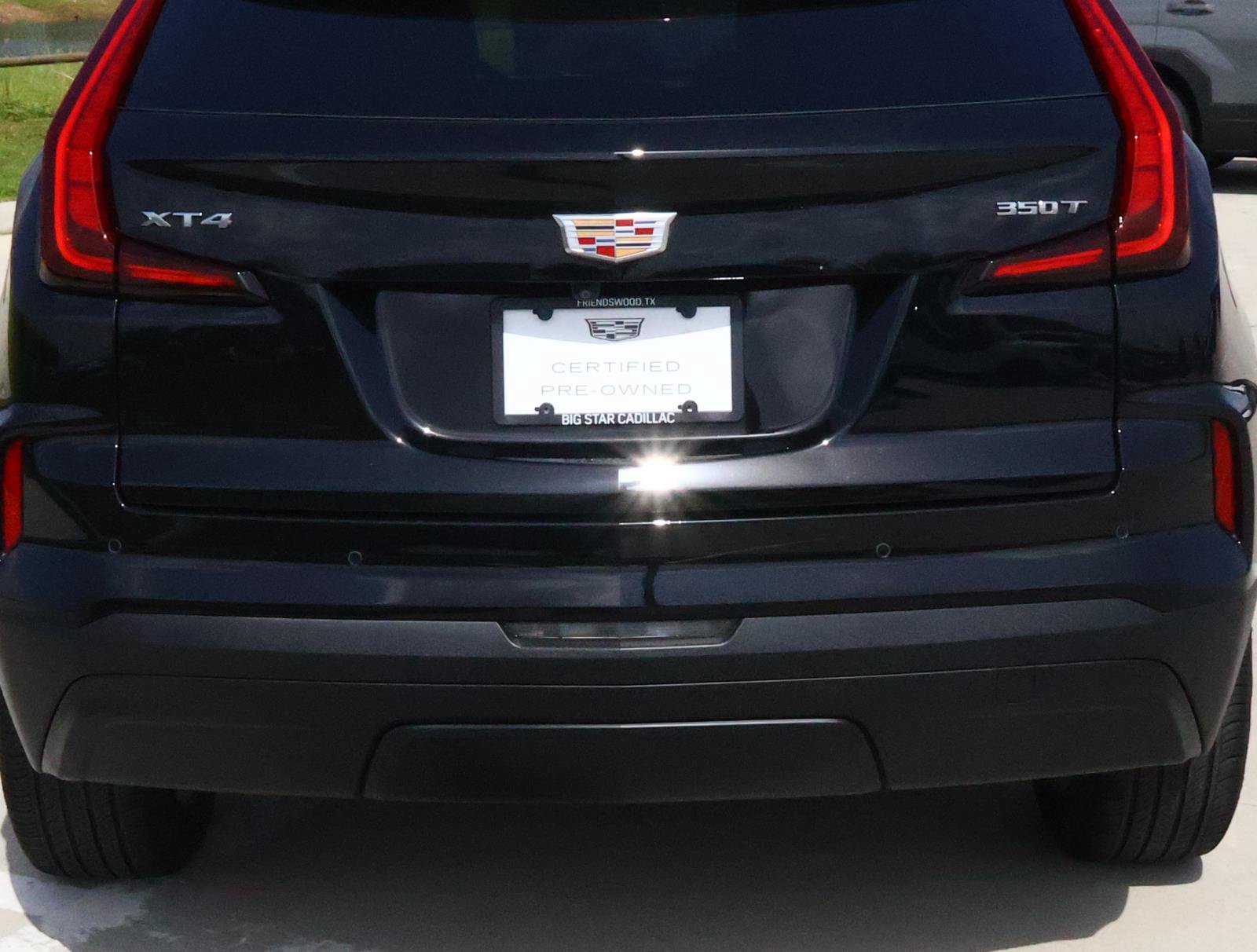Certified 2024 Cadillac XT4 Luxury FWD image 10