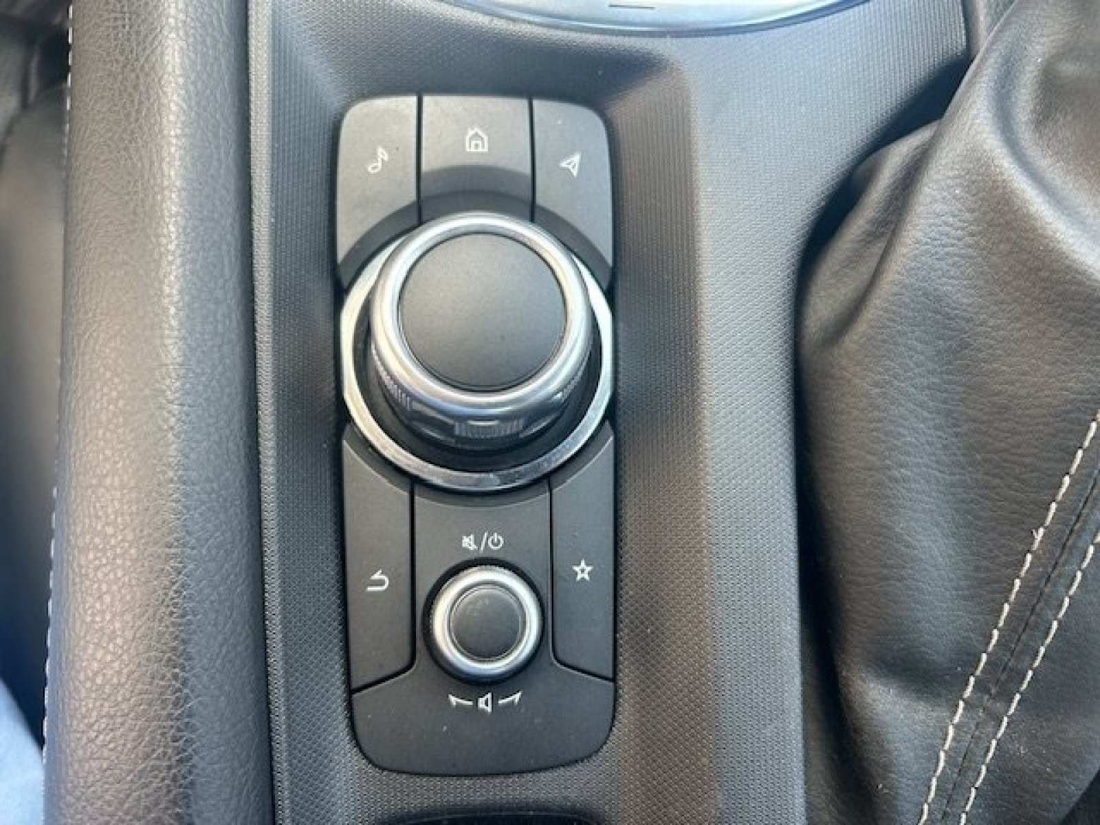 Used 2025 MAZDA MX-5 Miata RF Grand Touring RWD image 25