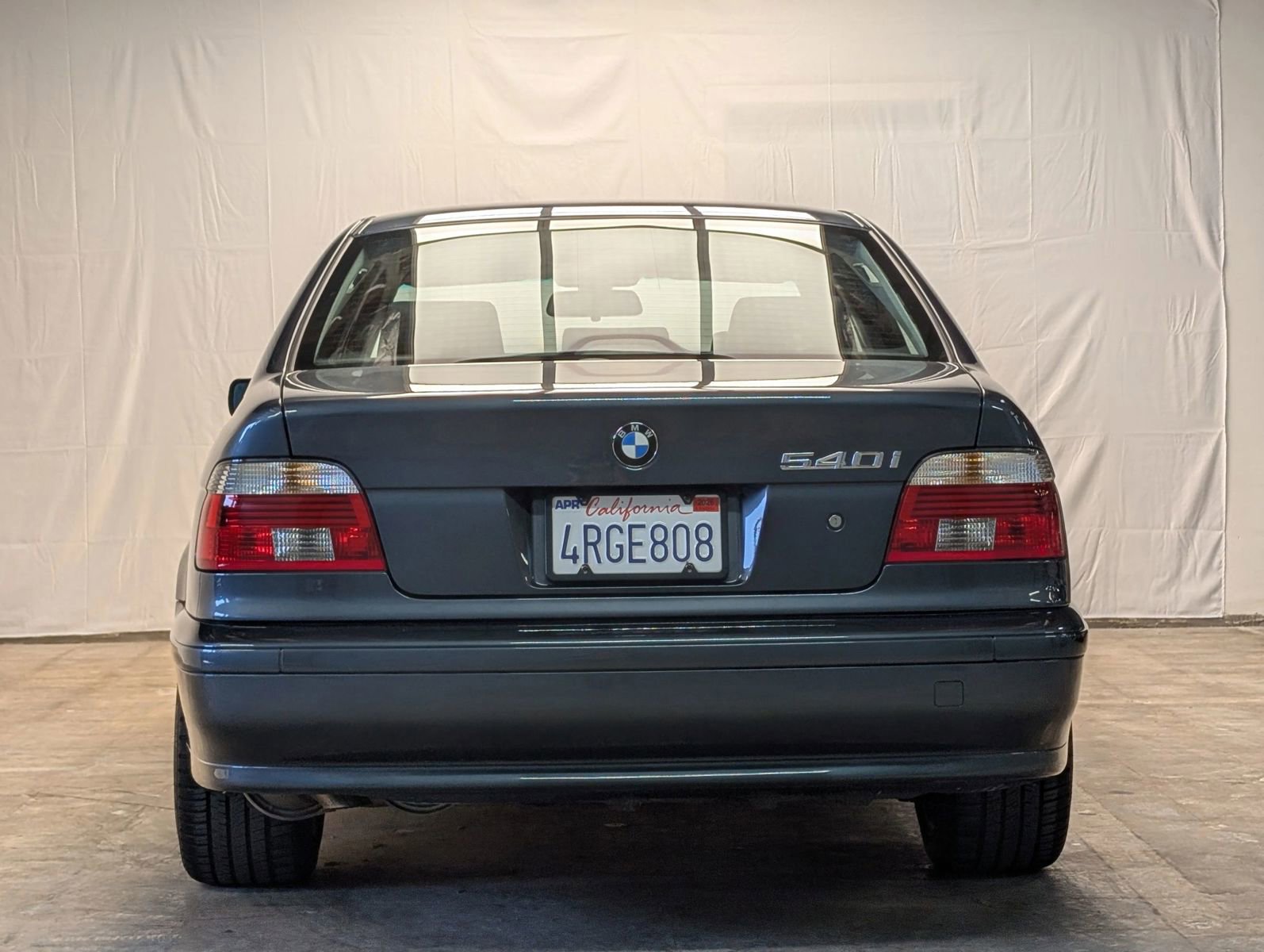 Used 2001 BMW 540i Sedan image 4