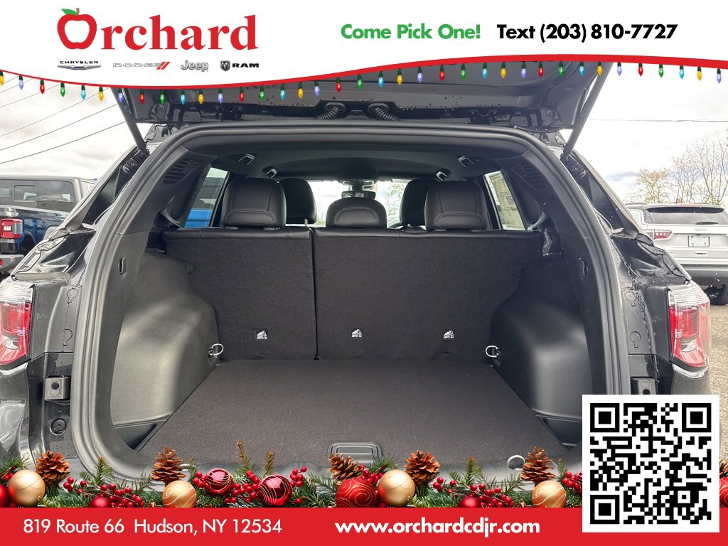 New 2026 Jeep Compass Latitude image 11