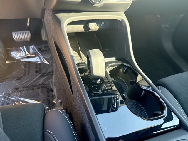 Certified 2023 Volvo XC40 Recharge Ultimate w/ Protection Package Premier AWD/4WD image 25