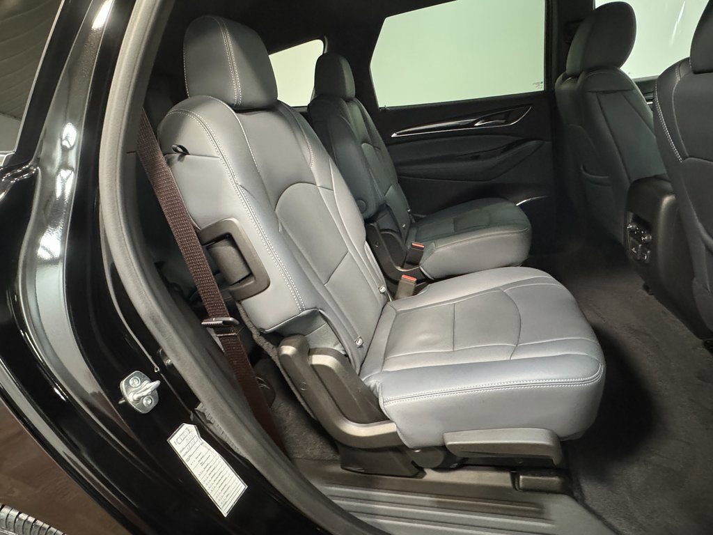 Used 2024 Buick Enclave Premium image 14